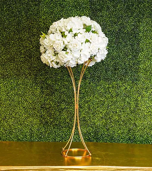 Hydrangea-and-rose-with-greenery-on-Gold-hourglass-stand-Centerpiece-Amore-Decor-Rental-105