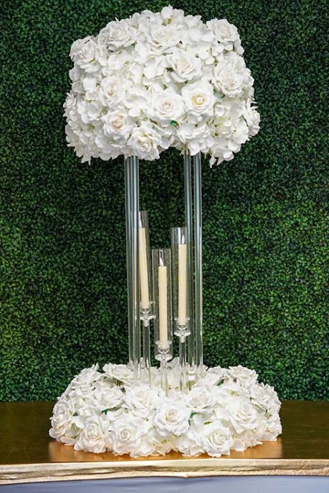 Hydrangea-and-rose-on-Clear-Acrylic-stand-with-tapper-candles-and-floral-wreath-Centerpiece-Amore-Decor-Rental-65-2